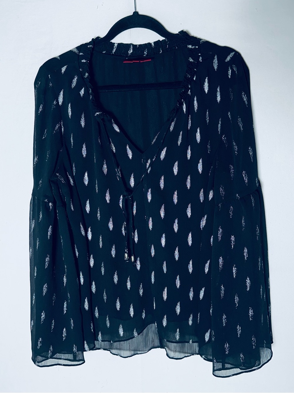Jennifer Lopez Sheer Bell Sleeve Blouse L Black Metallic Foil Ikat Whimsygoth